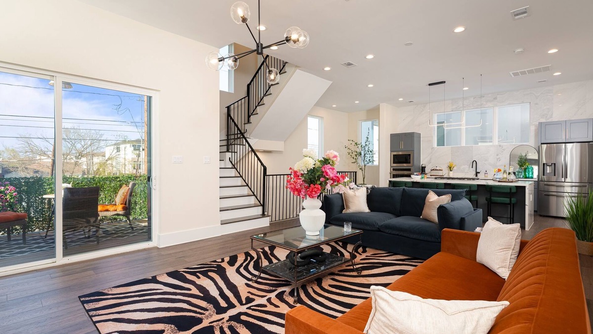 Washington Ave./ Memorial Park House | Elegant 4BR in Heart of Houston w Rooftop & Grill