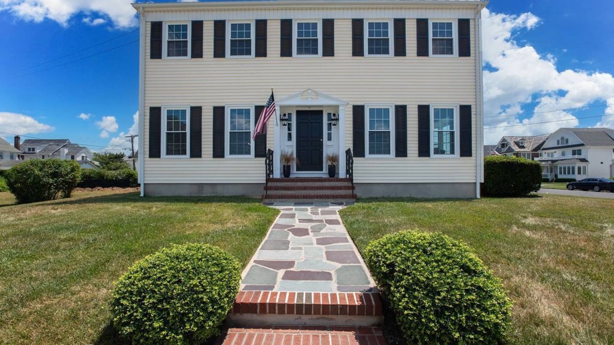 Spring Lake House | Elegant 4BR Ocean Block Home in Spring Lake Ocean Views & Steps to the Beach