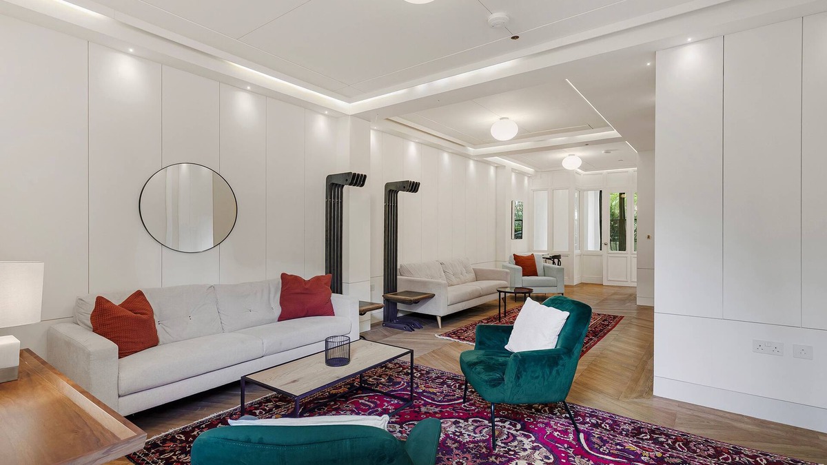 Haverstock House | Elegant 5bdrm townhouse in Camden
