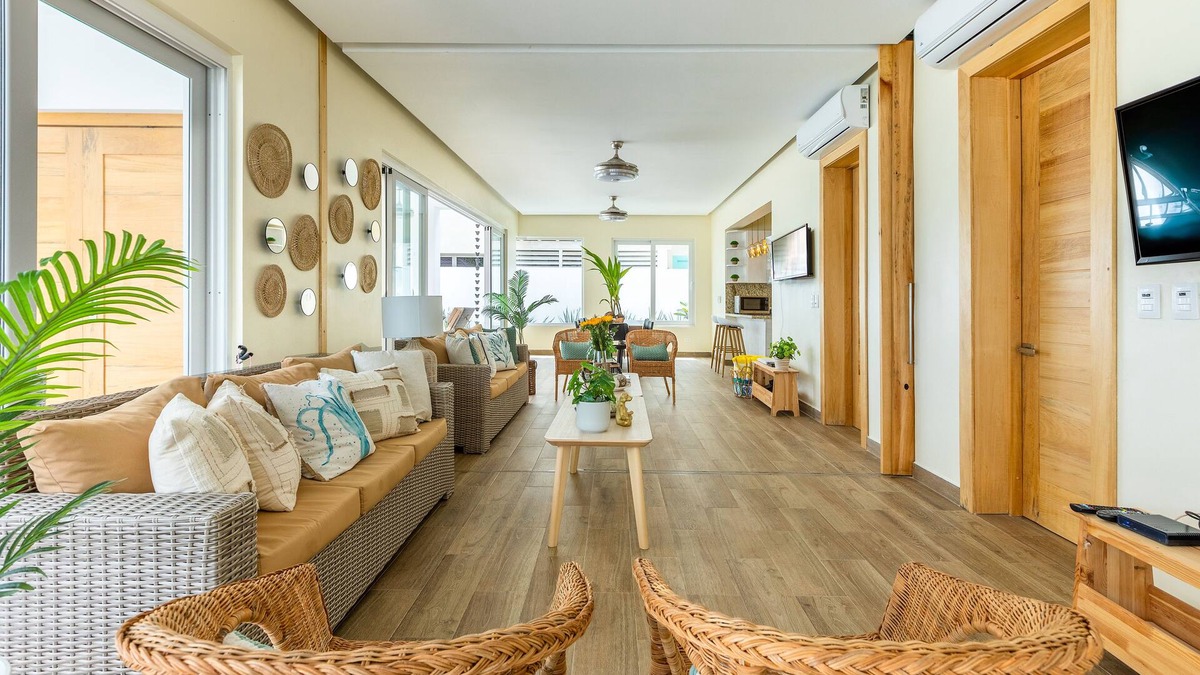 Portillo House | Elegant 6BR Coastal Escape | Steps to B