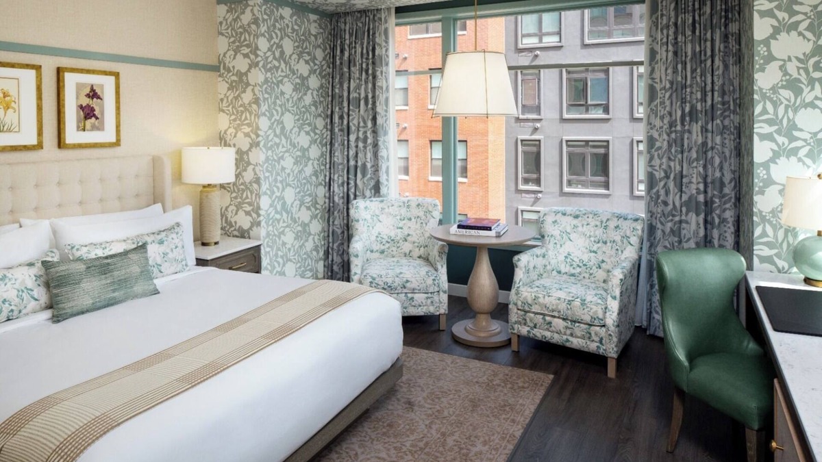 Fitzsimons Hotel | Elegant Accommodation with Balcony, Kitchen and Gas Fireplace!