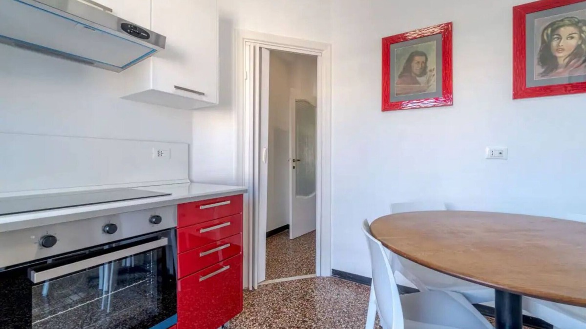 Albaro Apartment | Elegant and bright apartment steps from Boccadasse on the sea in Genova.