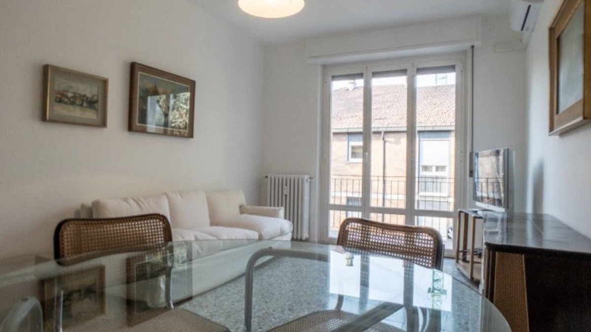 San Siro House | Elegant and bright three-room apartment