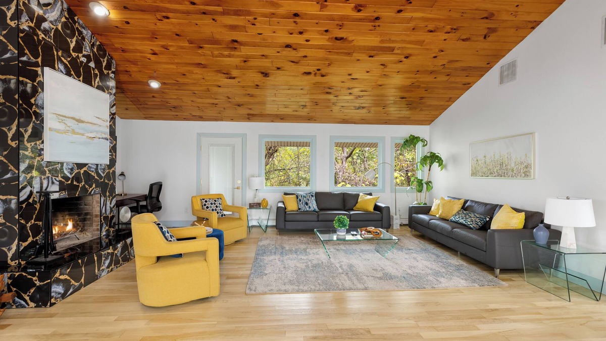 Monroe House | Elegant and spacious home with sauna and heated pool