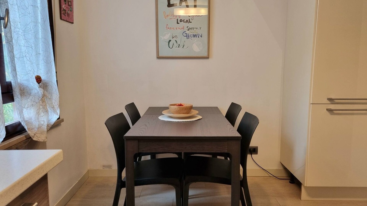 Parma City Centre Apartment | Elegant apartment with garage and small terrace, close to the center