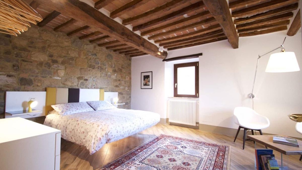 Monticchiello Apartment | Elegant apartment with garden view and rooftop terrace