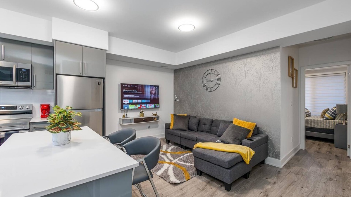 Niagara Falls House | Elegant Apartment, 5mins from the Falls