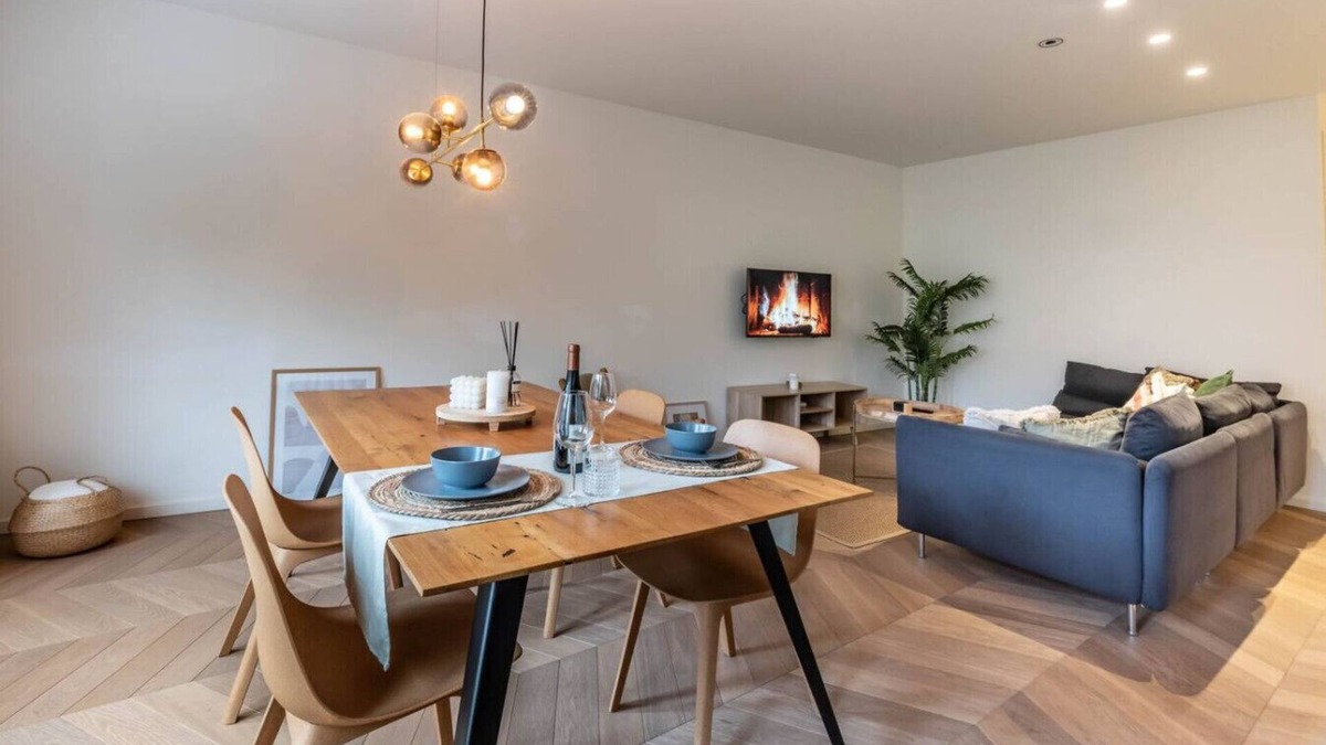Oud-Zuid Apartment | Elegant Apartment in Old South | Near Vondelpark, Museums & Canal District