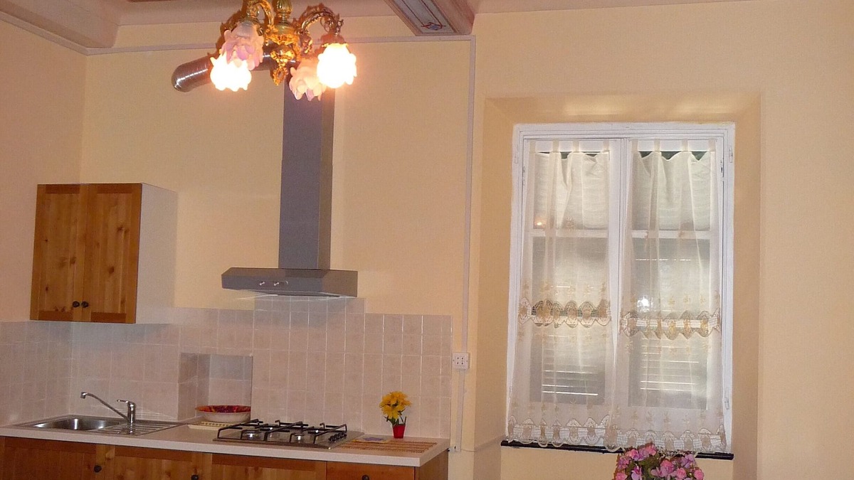 Deiva Marina Apartment | Elegant apartment with garden and private parking 800 meters from the sea