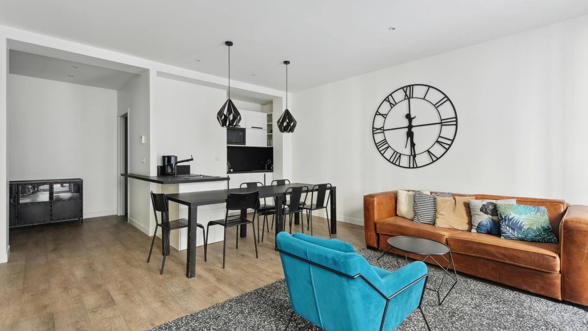Quartier de la Place-Vendome Apartment | Elegant apt in Concorde district of Paris