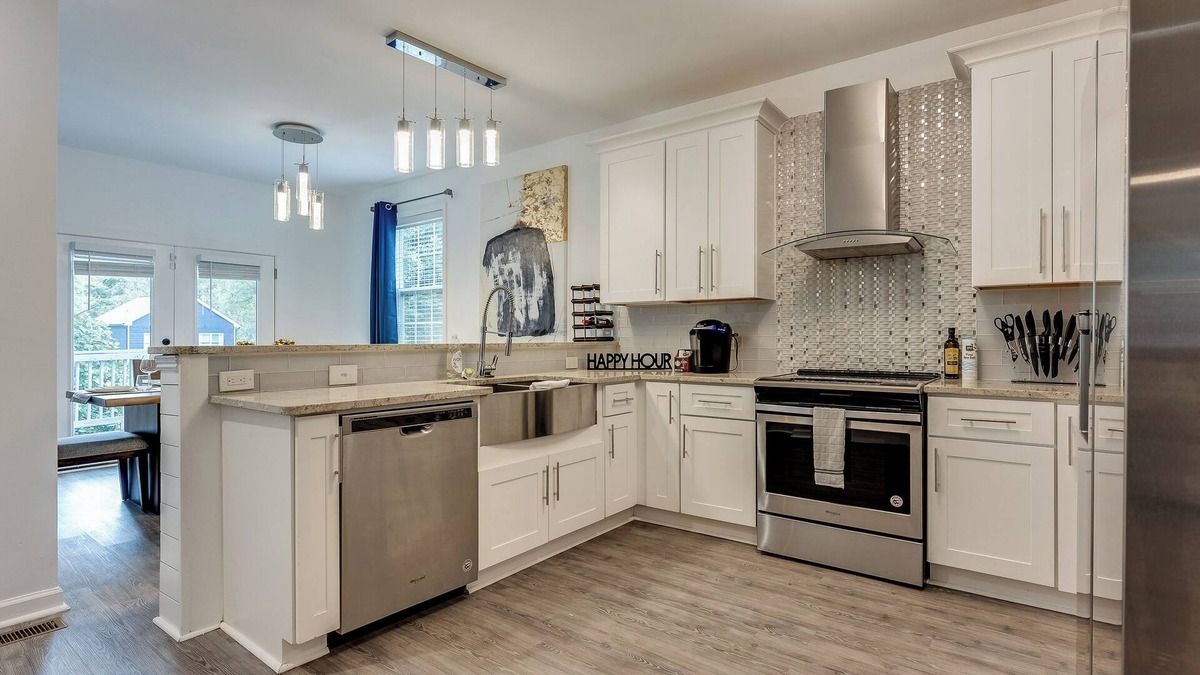Sylvan Hills House | Elegant Atlanta Home - Self Check-in