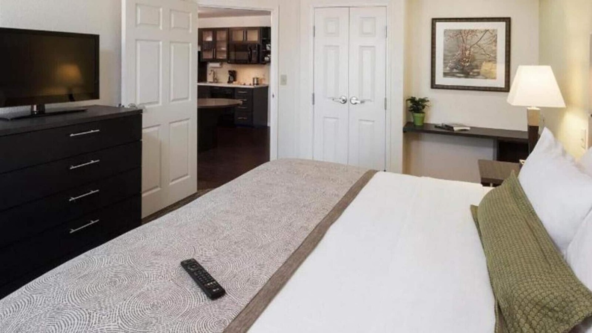 Pearl House | Elegant & Big Room! Ideal for Your Next Vacation