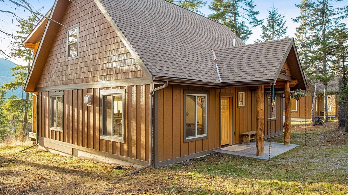 Bigfork House | Elegant cabin with Swan Lake views, 2-story deck & fireplace, near Flathead Lake