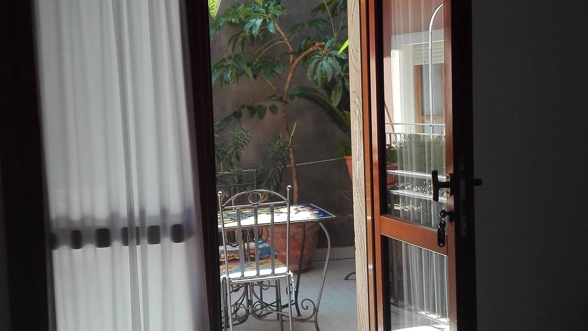 Sciacca Historic Centre Bed & Breakfast | Elegant city center suite