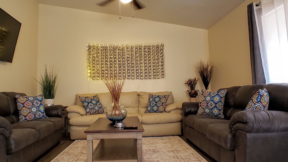 Tucson House | šElegant, Clean&Comfy|King Bed|Garage|AC|PetsOkš