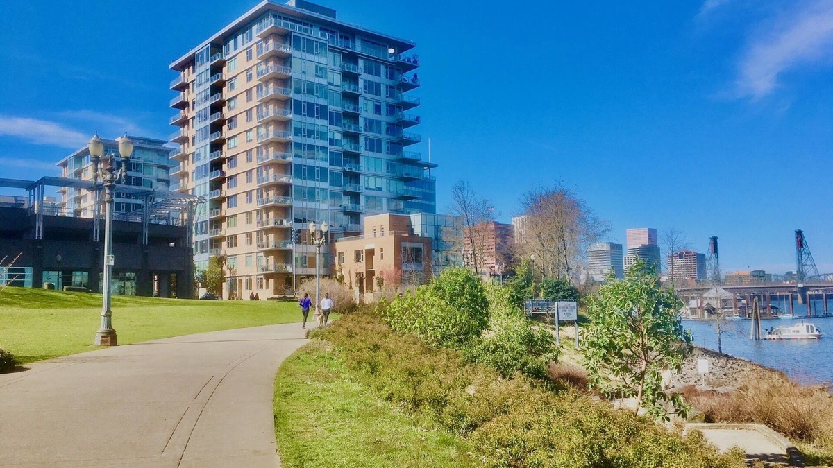 Downtown Portland Condo | Elegant Condo at Portland Downtown Riverfront