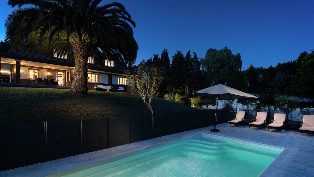 La Favorita Cottage | Elegant country house with pool. Between Oviedo and Gijón