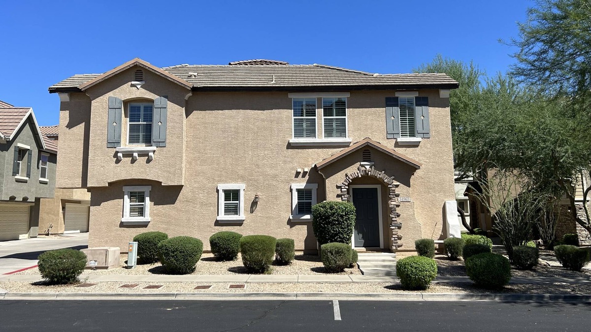 Tramonto House | Elegant Desert Hideaway - immaculate contemporary style home in North Phoenix.