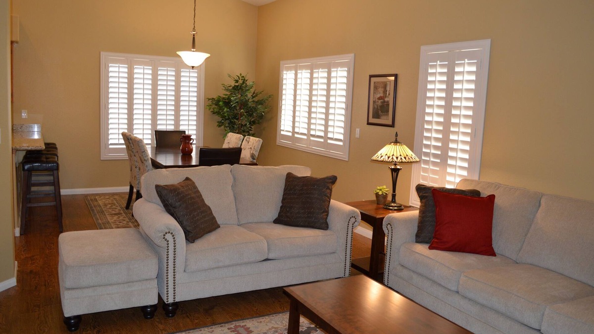 Spring Valley House | Elegant Escape - single story Townhome