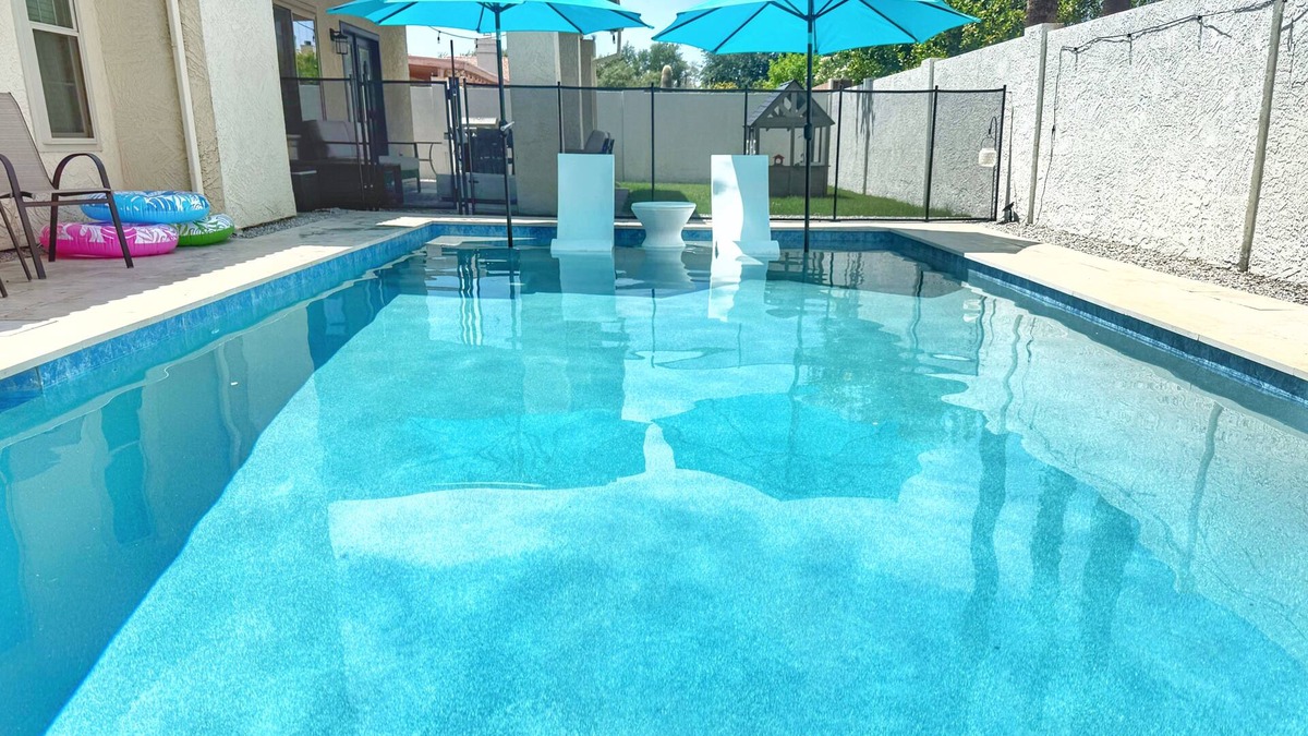 Gilbert House | Elegant & Escape w/Pool! Cozy Family-Friendly Home w/Foosball