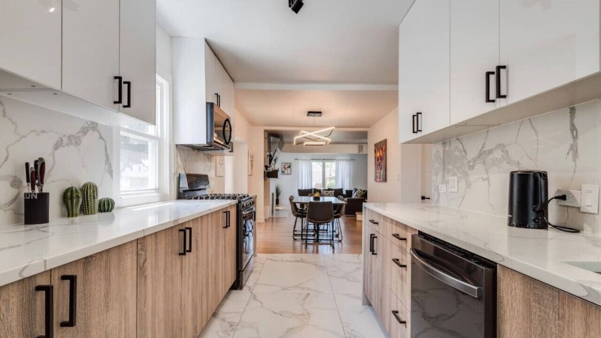 Elmhurst House | Elegant Haven: 4BR/3BA Retreat