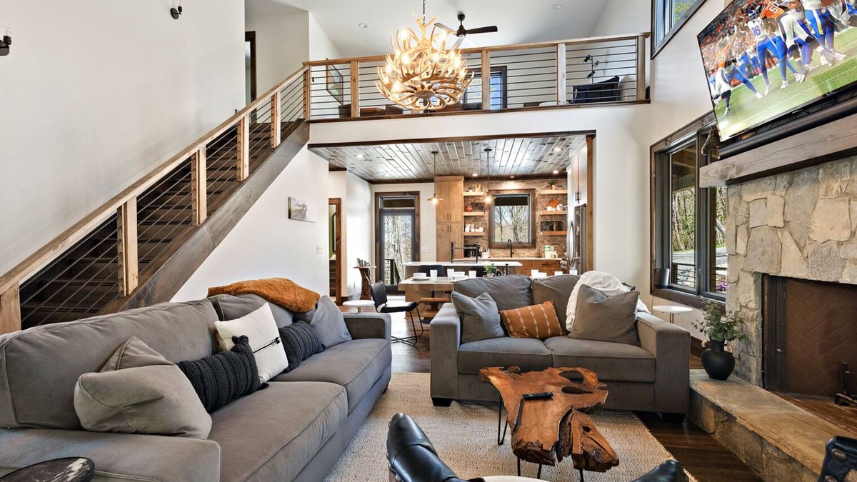 Banner Elk Cabin | Elegant Home in The Lodges at Eagles Nest