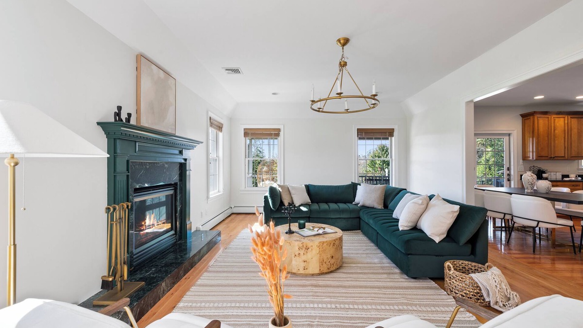 Chester House | Elegant Home w/7BRs, Game Room, Luxury Yard, Pool