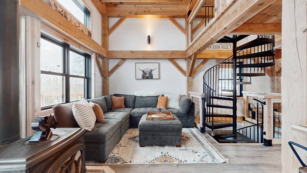 Readsboro House | Elegant house w/mountain views, trail to riverfront, balcony, dog-friendly, bbq