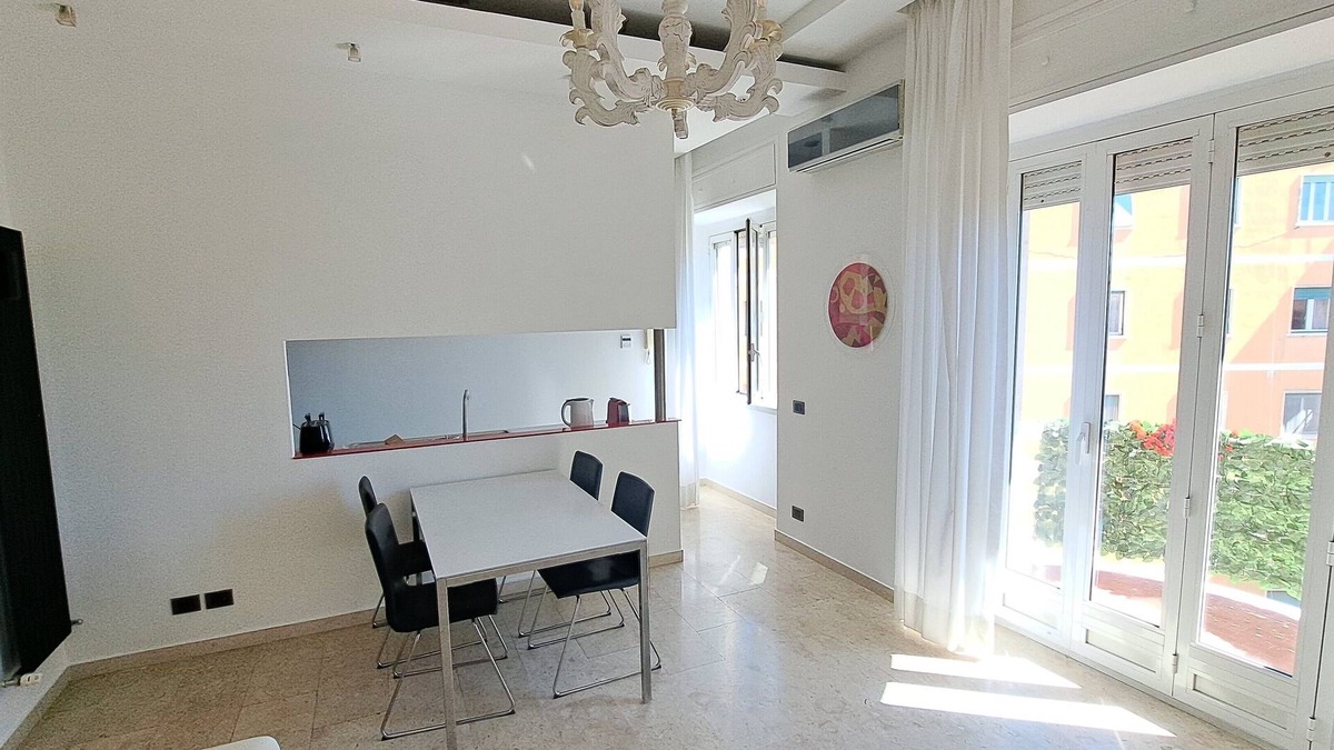 Trionfale Apartment | Elegant Lattanzio Vatican Apartment