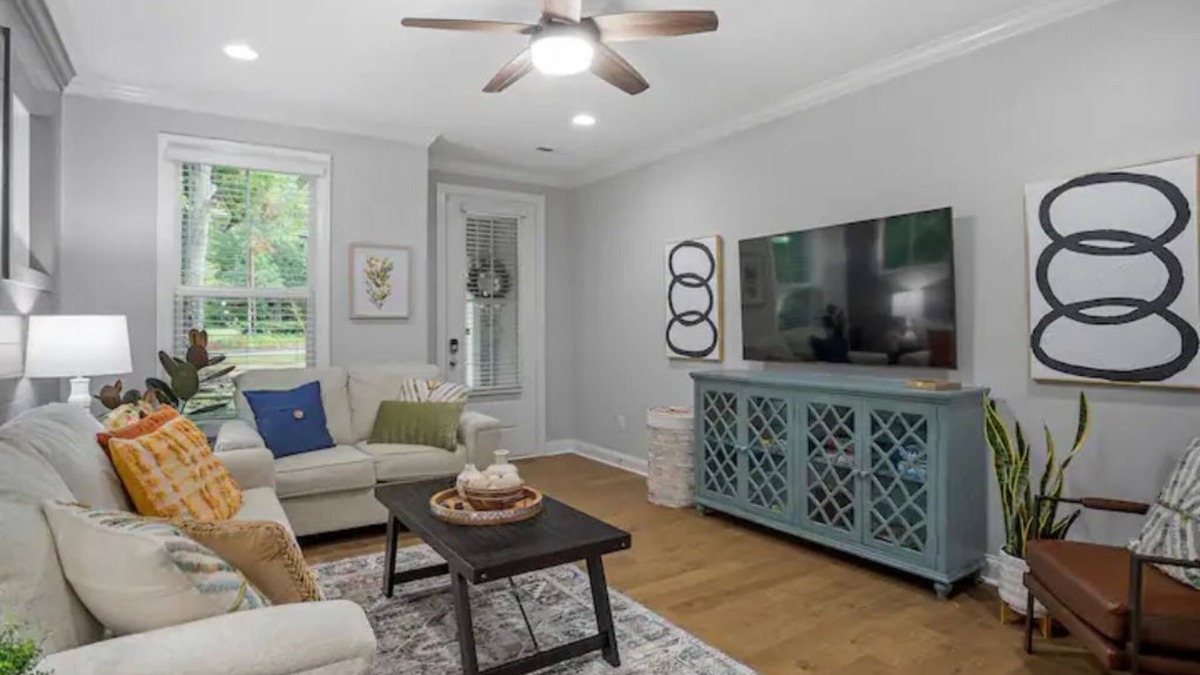 Durham House | Elegant Luxurious Home, 3 min Duke and 6 min Downtown