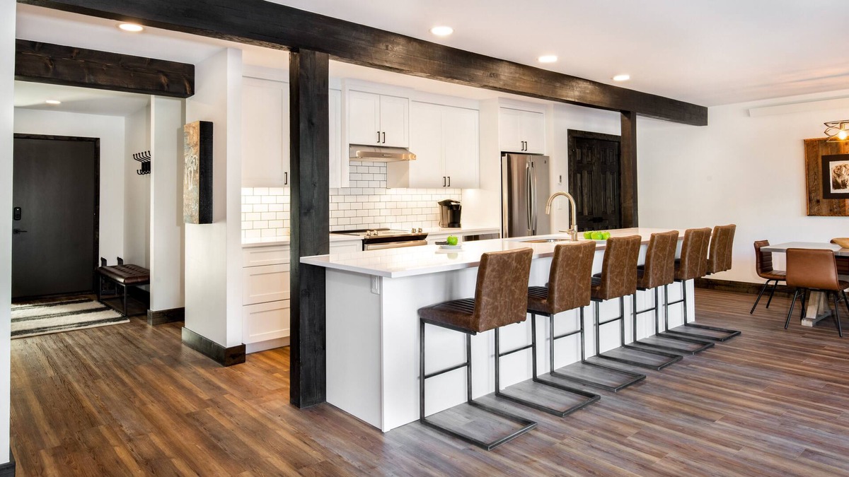 Moose Wilson Road Condo | Elegant Mountain Modern 3 Bdrm Condo, 5 miles from Jackson Hole Mountain Resort!