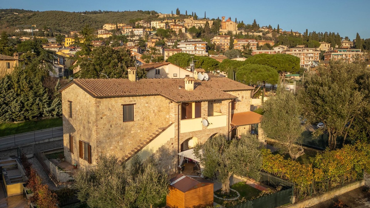 San Mariano House | Elegant retreat in a historic farmhouse near Perugia and Trasimeno Lake
