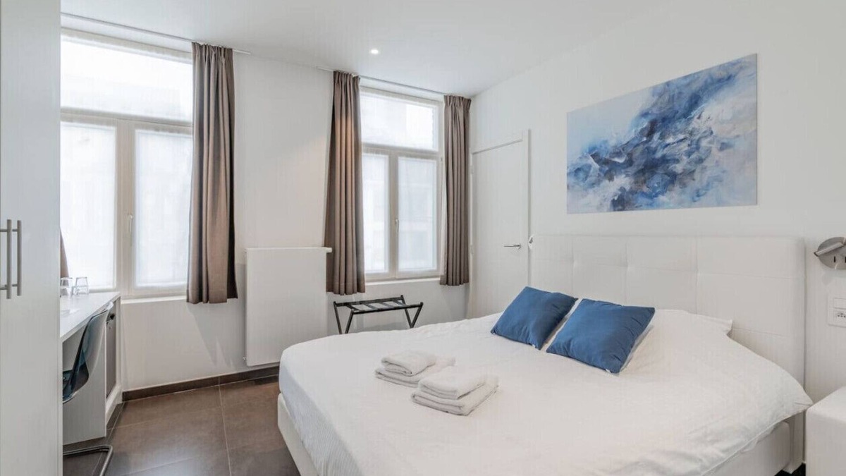 Kristus-Koning Apartment | Elegant room with private bathroom near city center