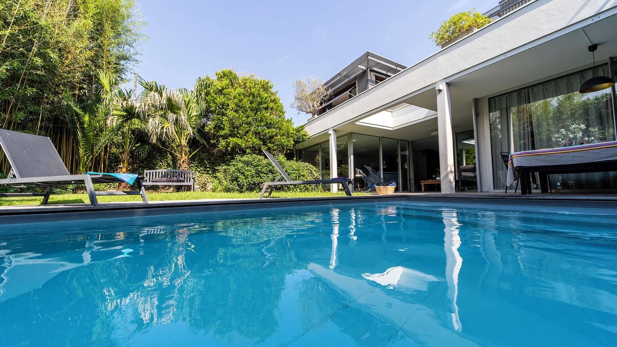 Talence House | Elegant spacious house with swimming pool near Bordeaux