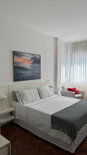 Ipanema Apartment | ELEGANT STUDIO VISTA LATERAL MAR IPANEMA BEST LOCATlON
