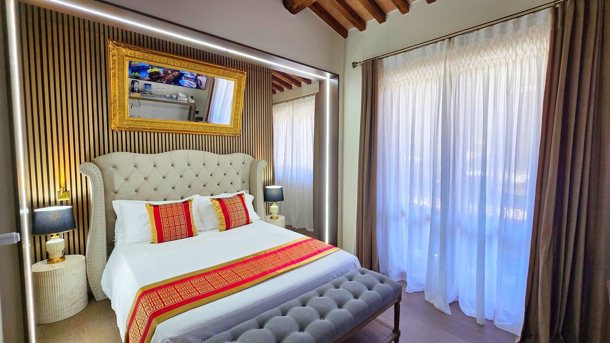 Manciano Apartment | Elegant suite with exclusive bathroom and balcony
