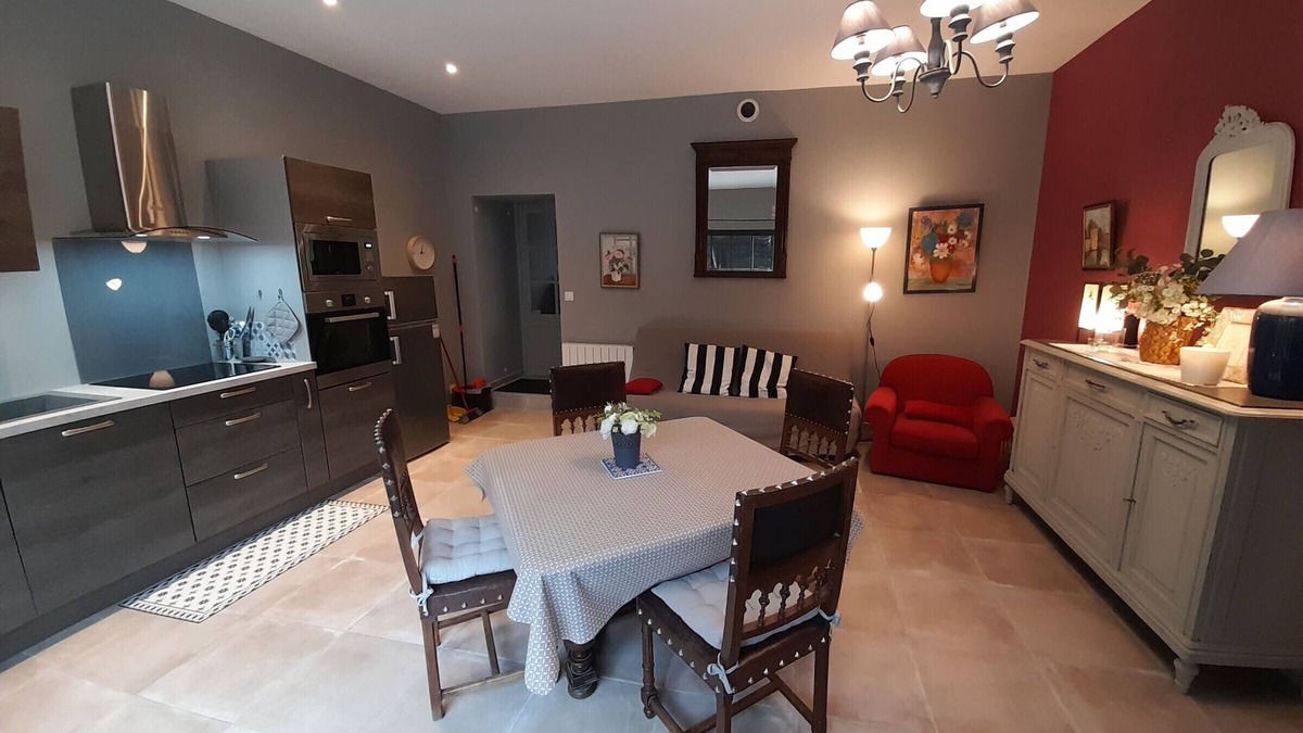 La Roche-Posay Apartment | Elegant T2 with Garden in Central La Roche-Posay