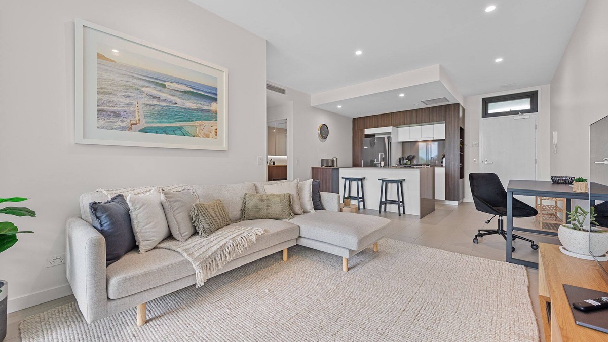 Eagle Farm Apartment | Elegant + Tranquil! 1Bed/1Bath/1Car ~ Hamilton