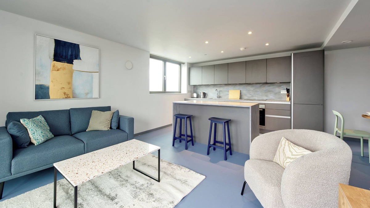 Poplar Apartment | Elegant two-bedroom apartment in vibrant Poplar
