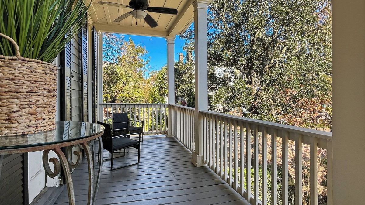 Old West Broad Neighborhood House | Elegant Upper Unit in Historic Savannah