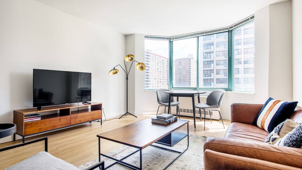 Manhattan Valley Apartment | Elegant UWS 1BR w/Doorman, Gym, Parking, nr. Central Park, by Blueground