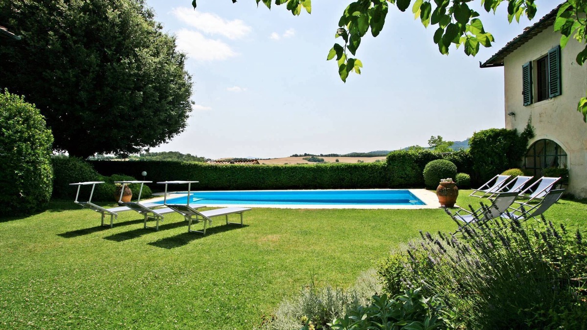 Montalcinello Villa | Elegant villa with private pool near San Galgano