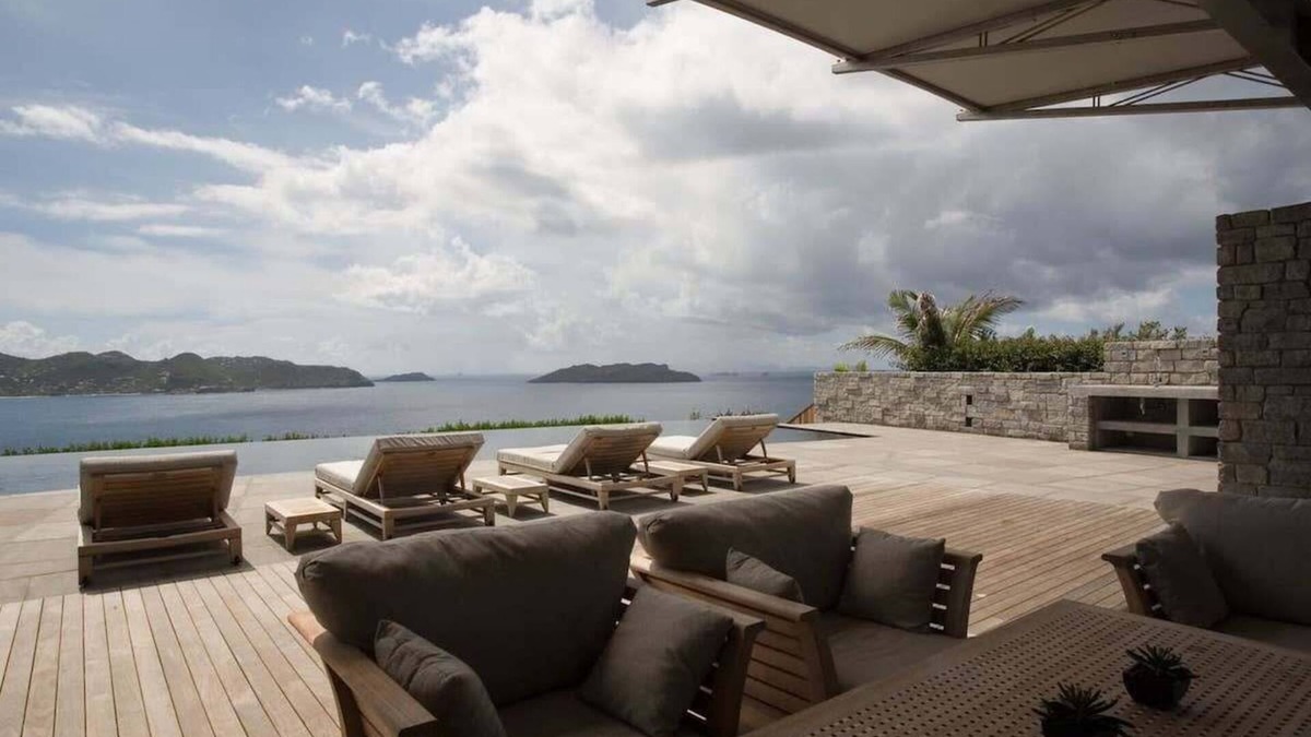 Lurin Villa | Elegant Villa with Two Private Pools