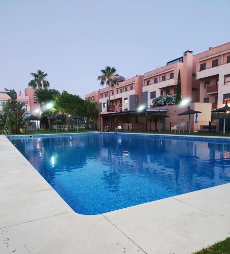 Camas Apartment | Elegante apartamento con piscina A un paso de Sevilla San Miguel