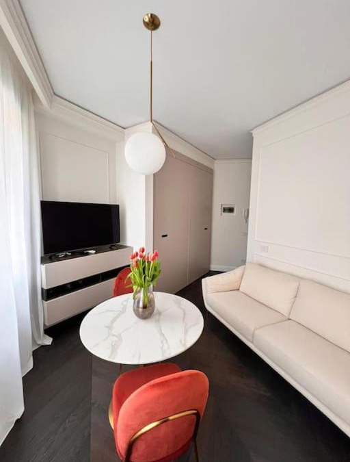 Zona Solari Apartment | Elegante appartamento in zona Tortona-Solari