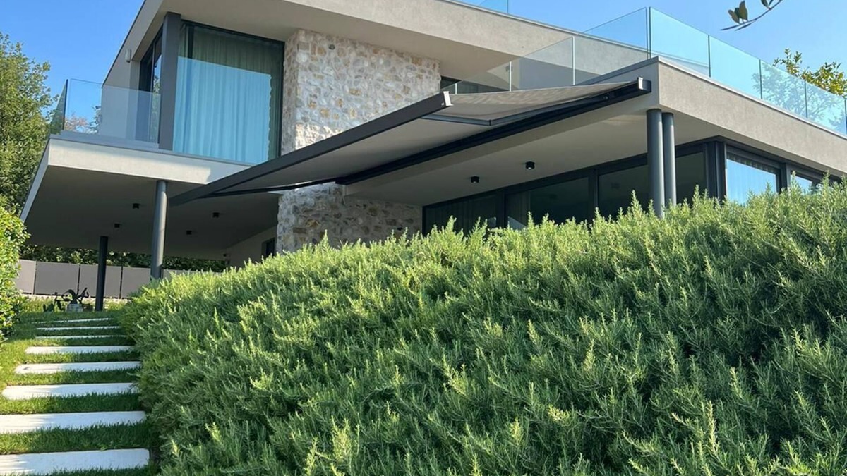 Marciaga Villa | Elegante Luxusvilla mit Pool und Spektakulärer Aussicht auf den Gardasee