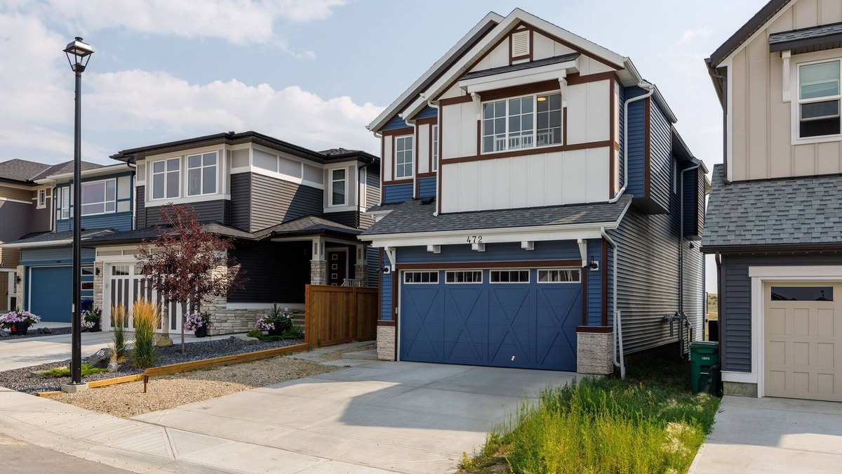 Balzac House | ElegantLife: Spacious 5-Bedroom Retreat with Stunning Views 🏞️