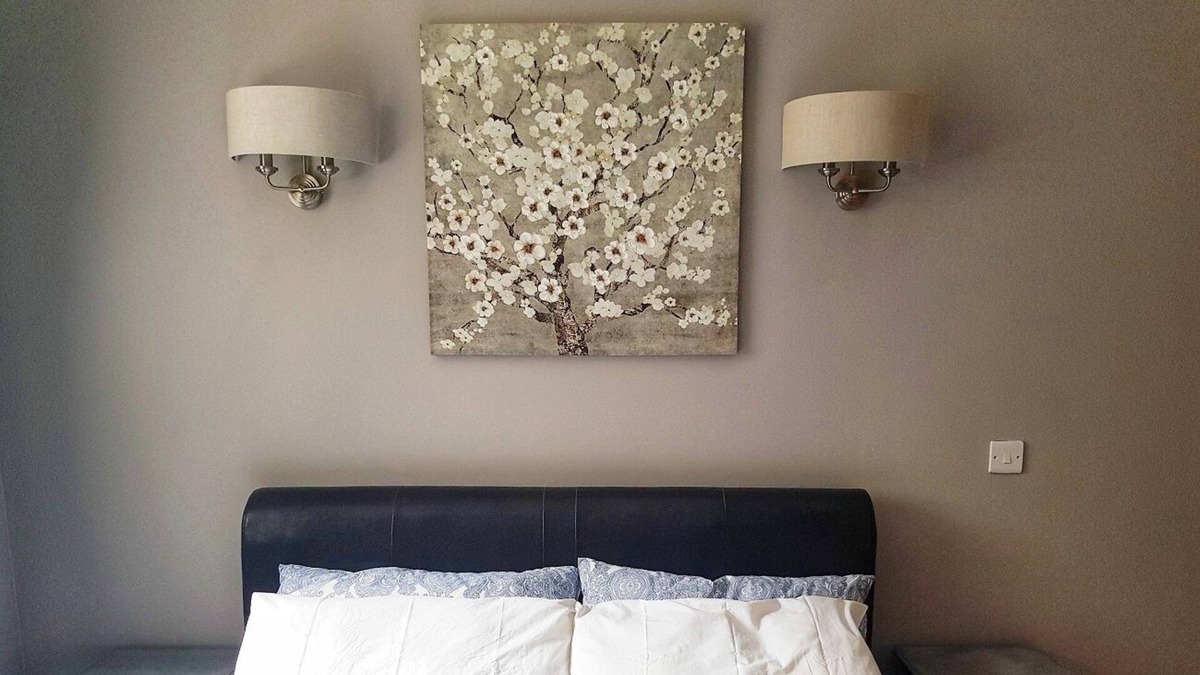 Limerick City Centre Apartment | Elegantly Remodeled Suite in Historic Limerick City