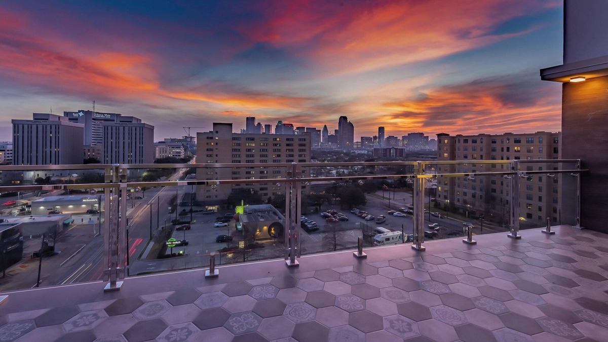 Old East Dallas Hotel | Element Dallas Downtown East
