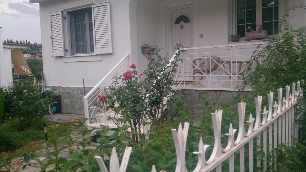 Istiaia-Aidipsos Apartment | ELENI'S VILLAGE RELAXATION HOME